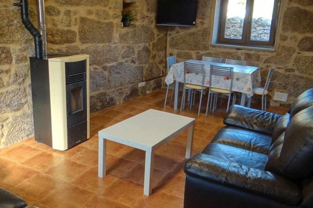 Cuberto Darriba Casa Restaurada En Canedo San Mamede de San Mamede de Carnota Exterior foto